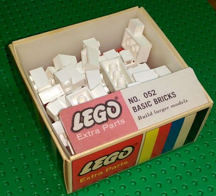 49 assorted basic bricks - White