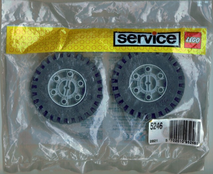 Tires (81mm) with Hubs