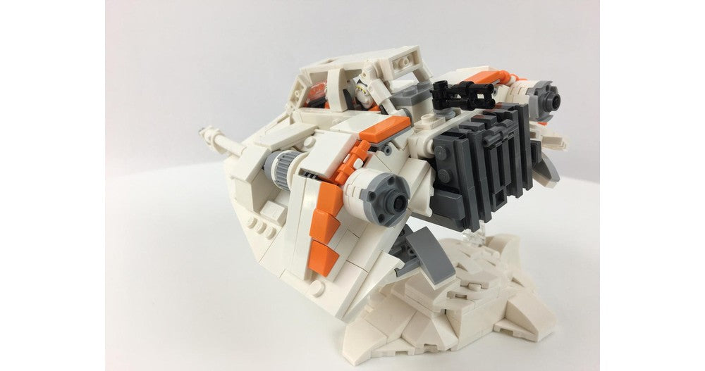 2Bricks Ultimate Minifig-scale Snow Speeder!