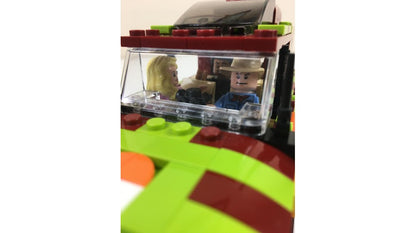 Jurassic Park Explorer - Minifig Scale!