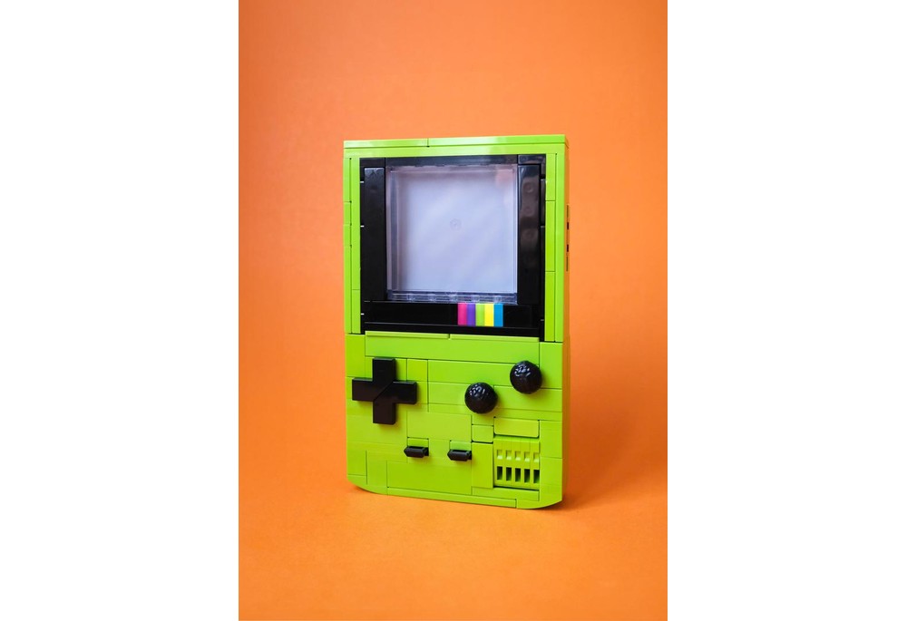 Ultimate LEGO Game Boy Color (Kiwi) 🥝
