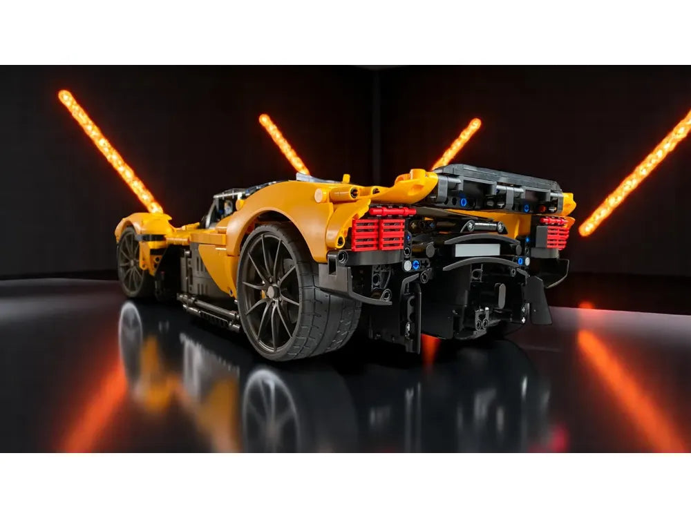 Aston Martin Valkyrie (Orange)