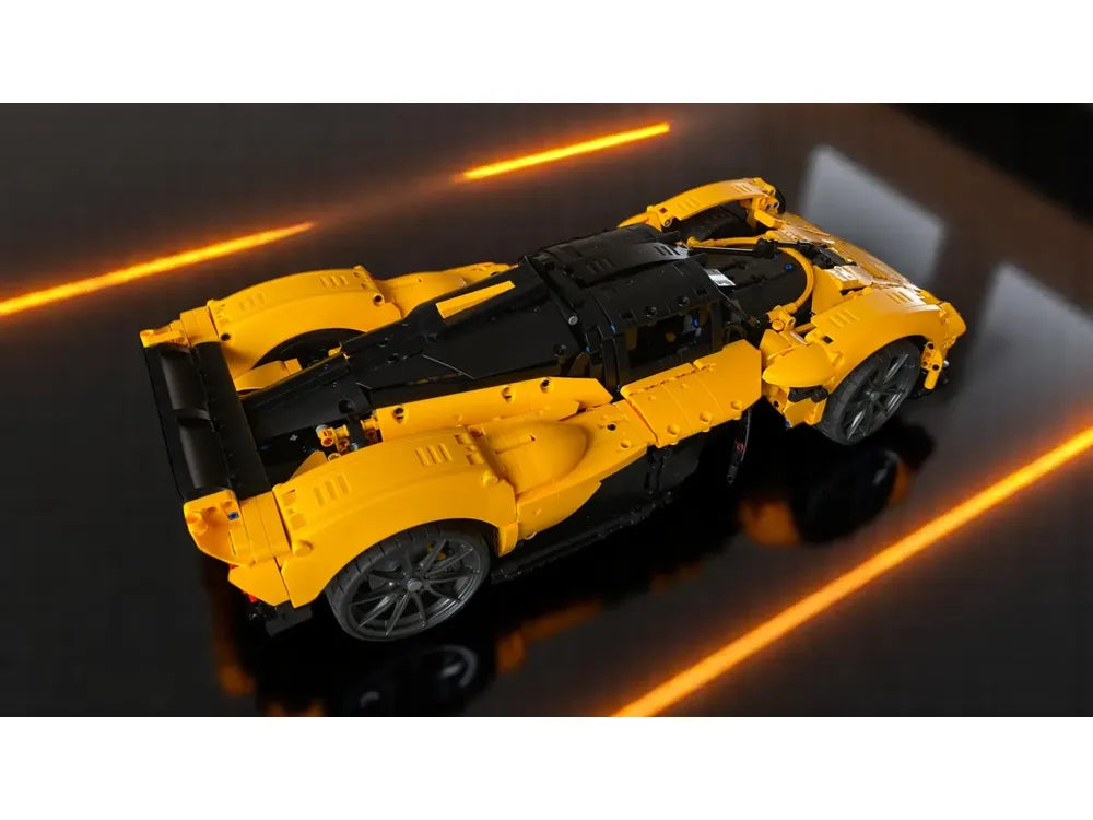 Aston Martin Valkyrie (Orange)