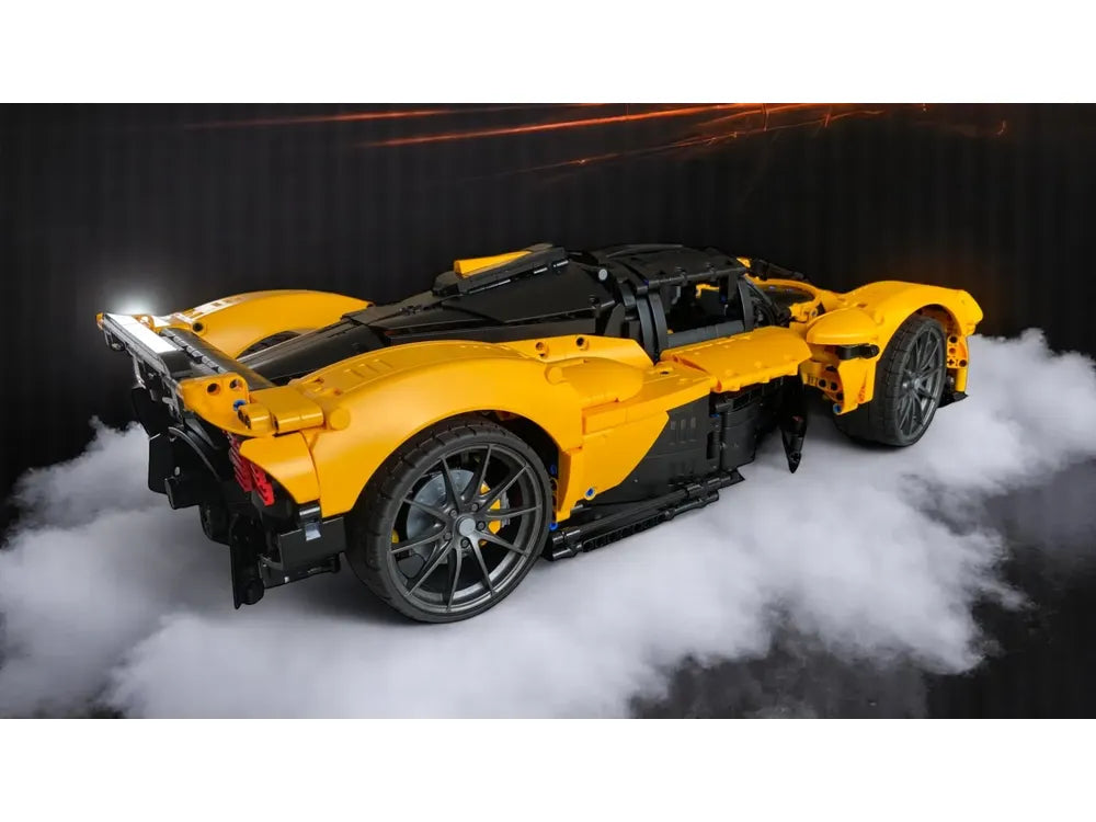 Aston Martin Valkyrie (Orange)