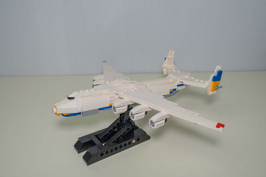 MOC-107147-1: Antonov AN-225 “Mriya" - 1:300 Scale