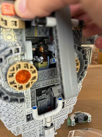 MOC-167592-1: Slave 1 with Interior Play Scale