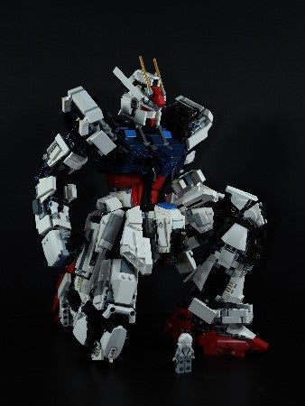 LEGO Strike Gundam GAT-X105 ( Scale 1/35, 2596 Pcs )