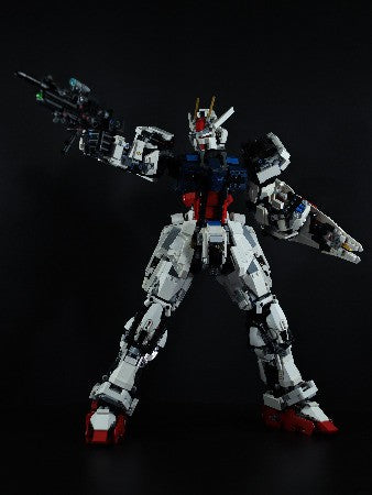 LEGO Strike Gundam GAT-X105 ( Scale 1/35, 2596 Pcs )