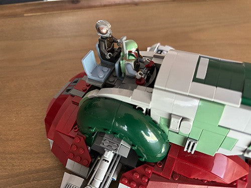 MOC-167592-1: Slave 1 with Interior Play Scale