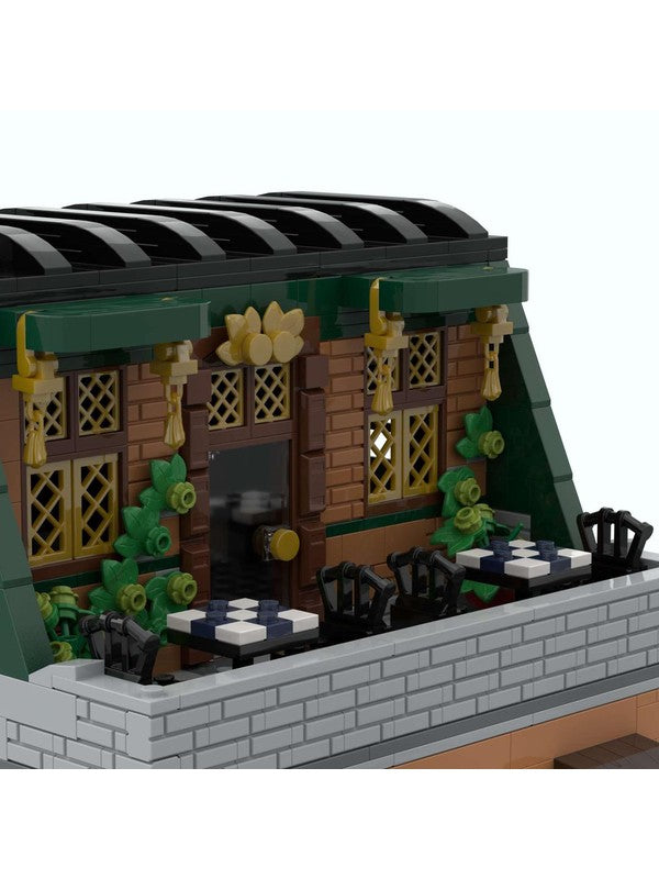 Corner Modular Building With Rooftop Restaurant