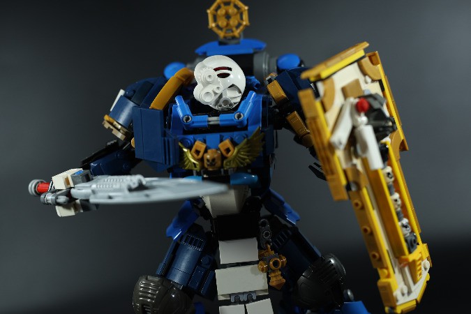 LEGO Space Marine Bladeguard Kopaka ( Warhammer 40K + BIONICLE )