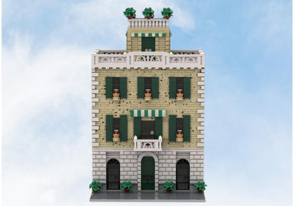 Italian Modular: Apartments & Ristorante