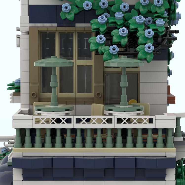 Modular Florist With 3-Story Apartment