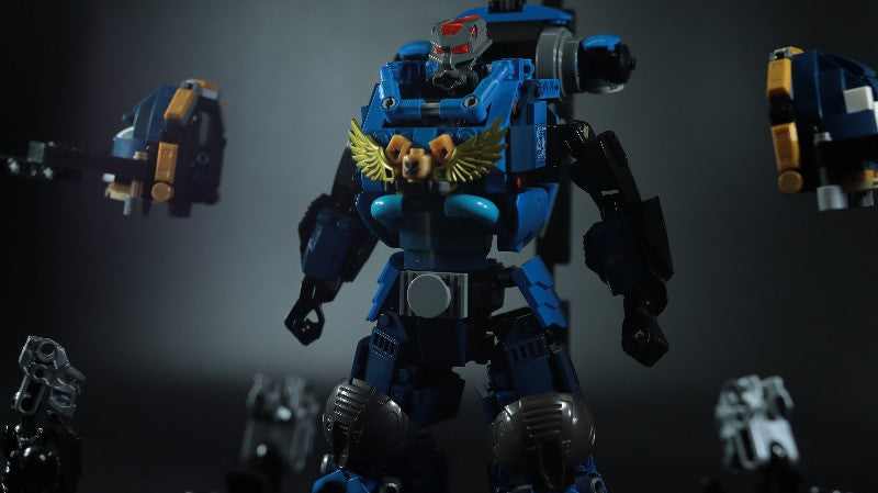 LEGO Space Marine Tahu ( Warhammer 40K + BIONICLE ) 850 Pcs