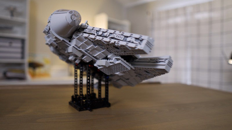 MOC-178281-1: Falcon Stand