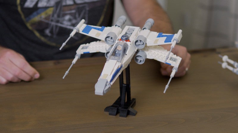 MOC-170720-1: Small Starfighter Stand