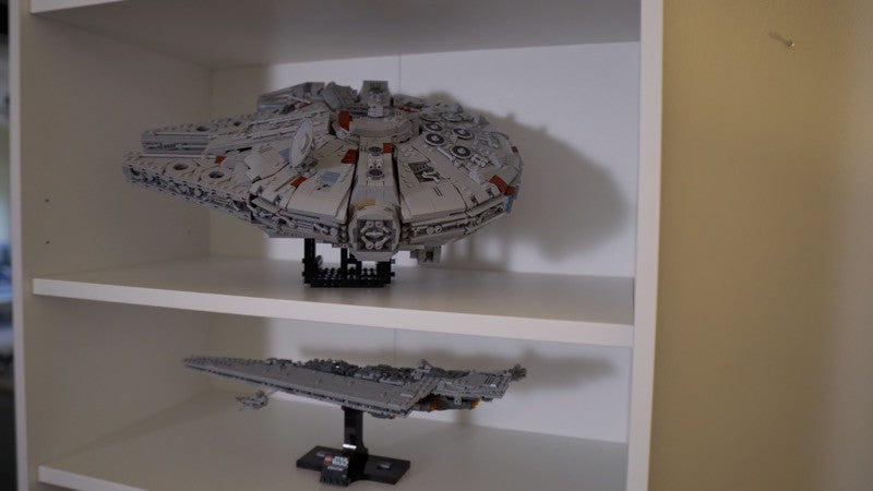 MOC-178281-1: Falcon Stand