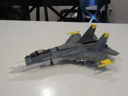 Sukhoi SU-35 Flanker E - 1:34 Scale