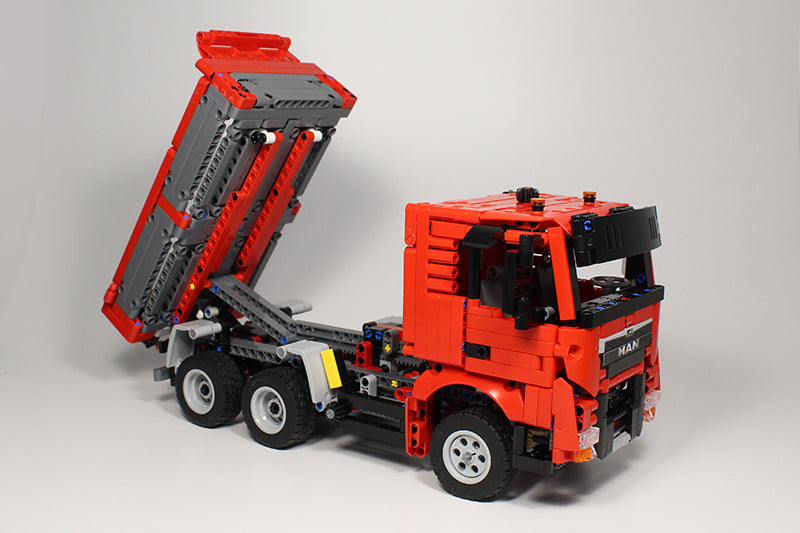 MOC-39048-1: Man TGX Dump Truck