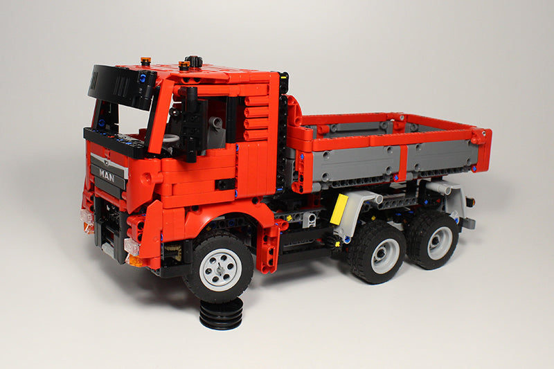 MOC-39048-1: Man TGX Dump Truck