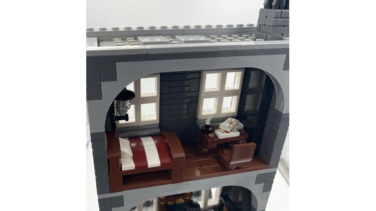 MOC-55215-1: 12 Grimmauld Place