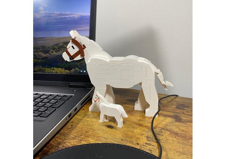 MOC-77927-1: Scaled Lego Horse