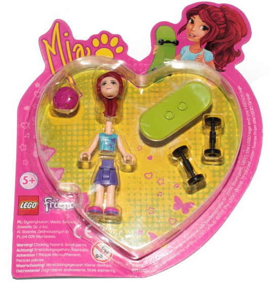 Mia with Skateboard blister pack