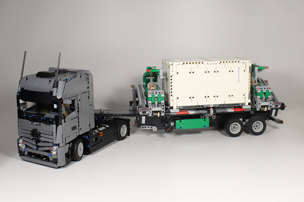 Mercedes Actros Truck (Mack Alternate Model)