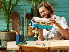 Volkswagen T2 Camper Van (VW Bus)