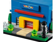 "Bricktober Toys ""R"" Us Store (2015 Toys ""R"" Us Exclusive)"