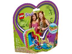 Mia's Summer Heart Box