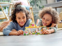 Heartlake City Organic Café {Cafe}