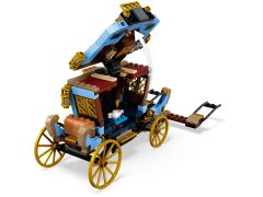 Beauxbatons' Carriage: Arrival at Hogwarts