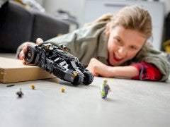 Batmobile Tumbler: Scarecrow Showdown